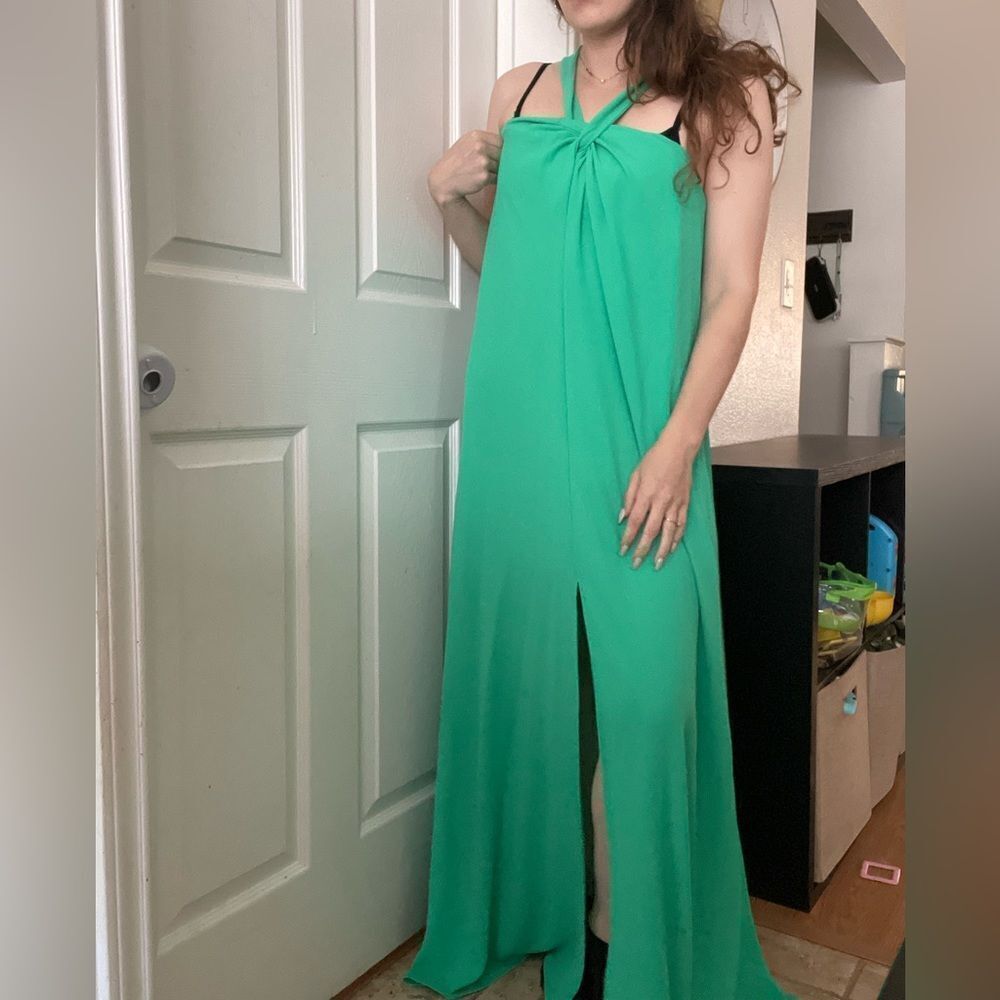 VICI Atiana Satin Halter Maxi Dress Size XL Green‎